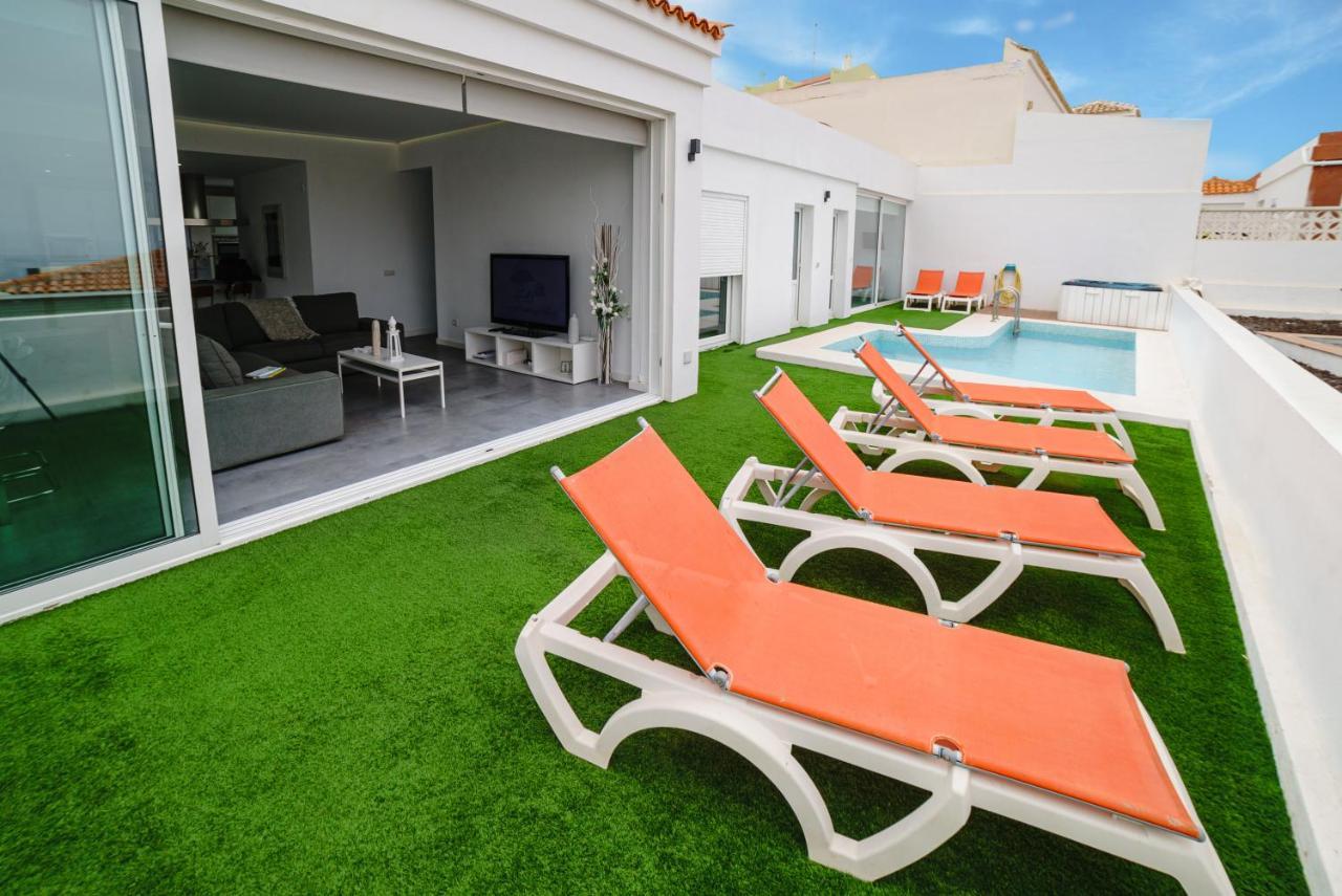Villa Carlota *